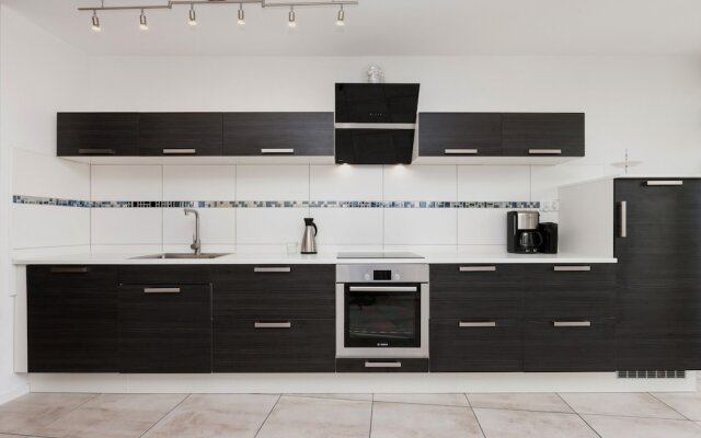 Riverside Apartments by Renters