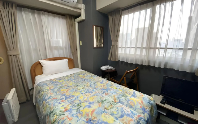 Azu Garden Nipponbashi