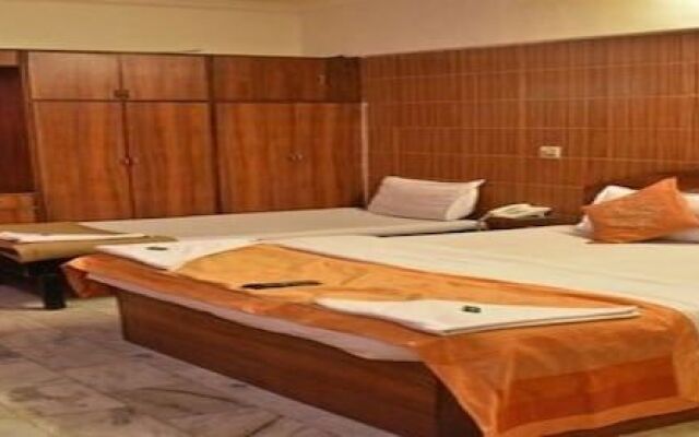Room Maangta 111 - Andheri East
