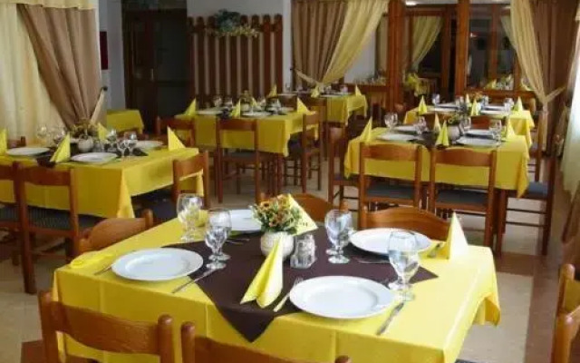 Karoly Hotel