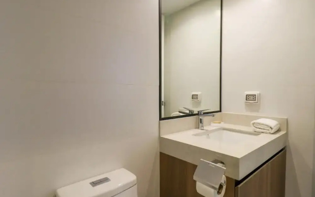 w Sensational 2BR w Perfect View in Miraflores