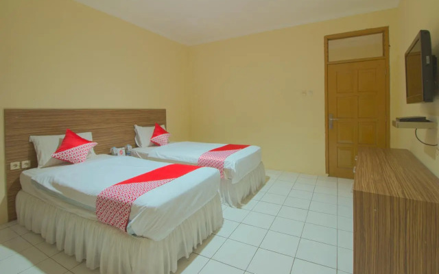 OYO 688 Grand Pakidulan Hotel