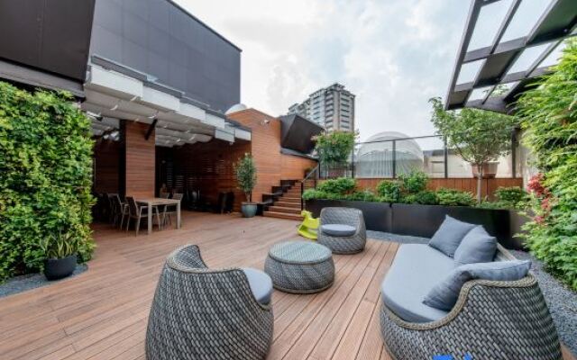 Yuetang Zhenxuan Service Apartment