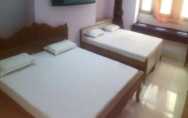 Hotel Peacock