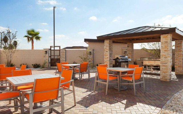 Holiday Inn Express & Suites Edinburg-McAllen Area by IHG