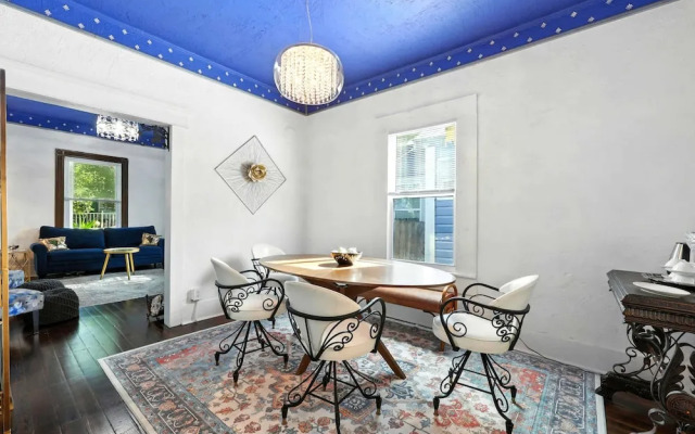 Periwinkle Perch - Home for 4