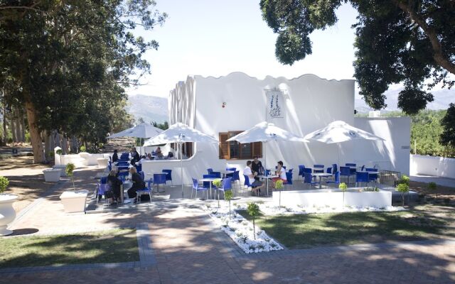 Allee Bleue Hospiltality