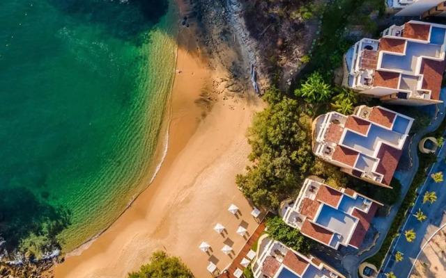 Celeste Curamoria Collection 2BD Ocean View