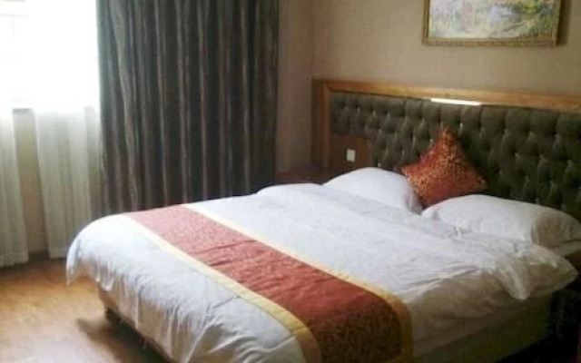 Chengdu Xiangping Business Hotel