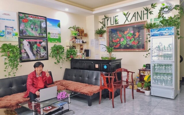 Truc Xanh Hotel