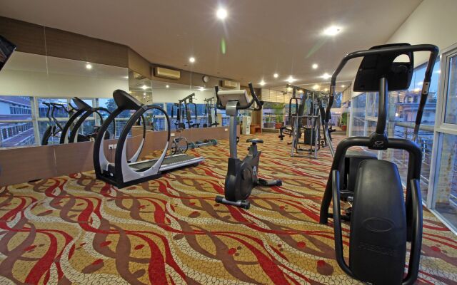 Grand Eska Hotel & Suite