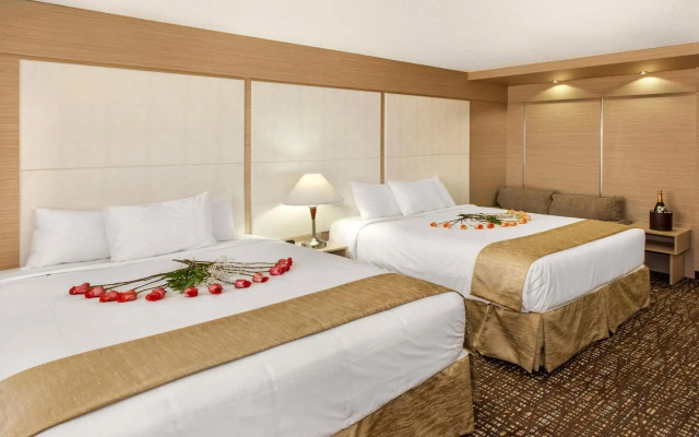 Ocean Beach Palace Hotel and Suites