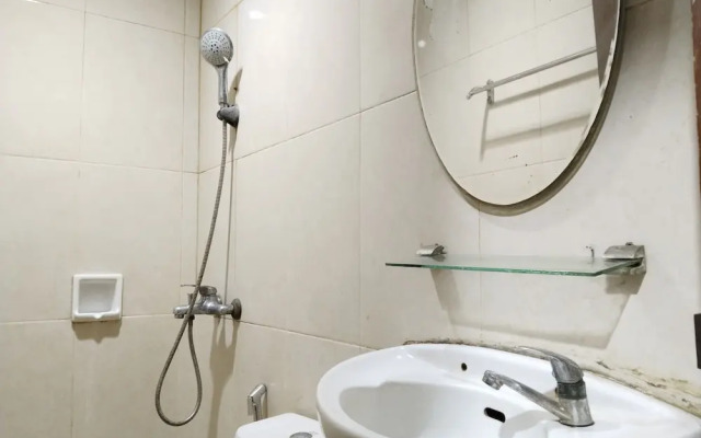 Metro Hotel Bekasi by Cocotel