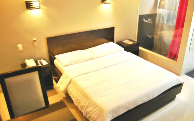 Rumi Apartelle Hotel