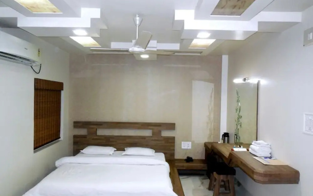 Hotel Samrat