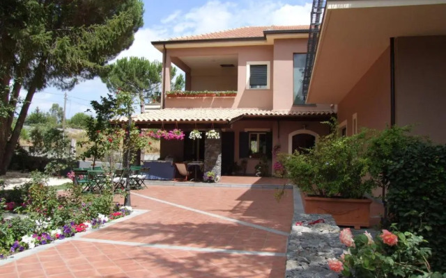 Rosso Vulcano Bed & Breakfast