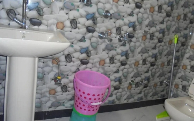Goroomgo Bansal Guest House Meerut