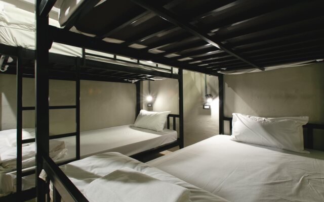 Bedtime Story at Chiang Mai - Hostel