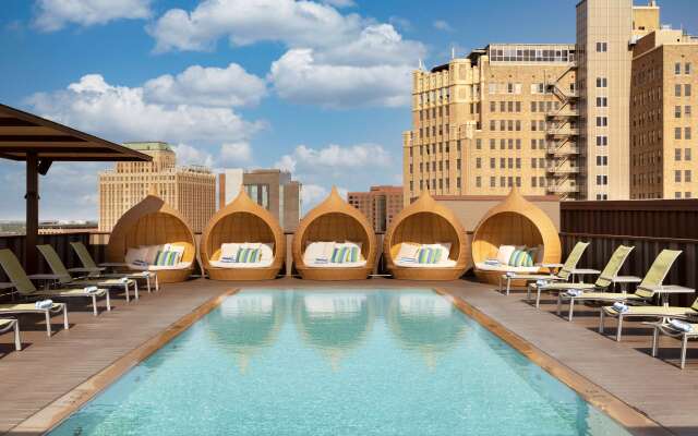Hyatt Regency San Antonio Riverwalk