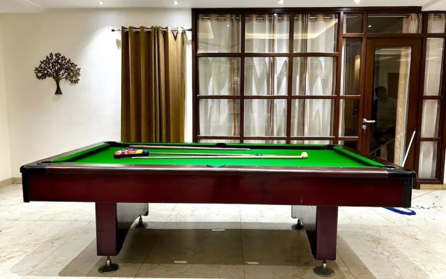 The Crown A Pinnacle of Luxury