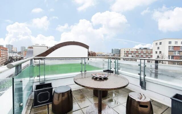 Luxurious 2 BR Apartment near Hyde Park