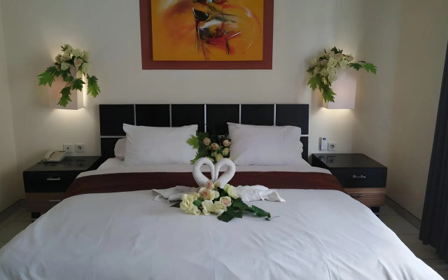 Puri Chorus Hotel