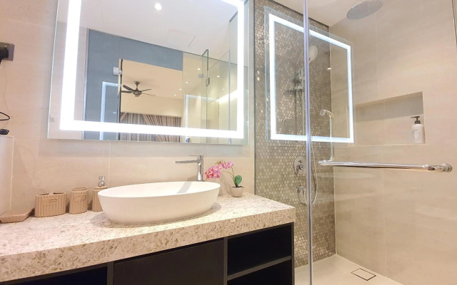 Super Star Suite 5min KLCC Netflix 1cp