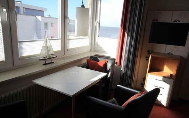 Kleine-Ferienwohnung-6-Strandnah-und-mit-Meerblick-im-Haus-Seeluft-Duhnen
