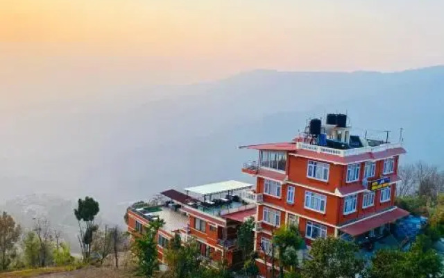 SPOT ON 393 Himalayan Sunrise