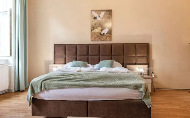 2BR Apartment Central Long Stay