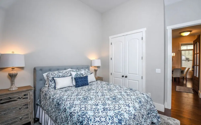 Biltmore Chalet by Taylor Made Deep Creek
