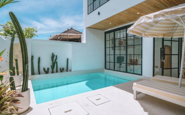 Villa Sunset-2BR Elegant Villa in Canggu