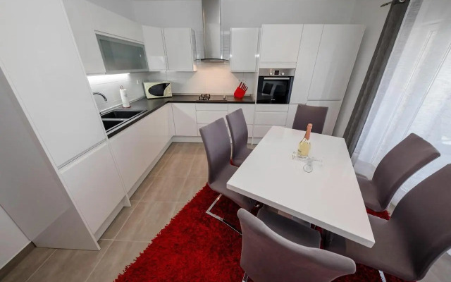 Apartments with a parking space Palit, Rab - 4971