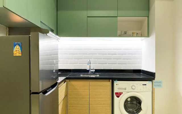 Homey And Serene 1Br At The Mansion Kemayoran Apartment