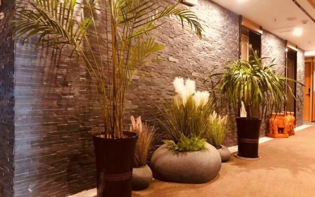Baixin Hotel (North Station Century City)