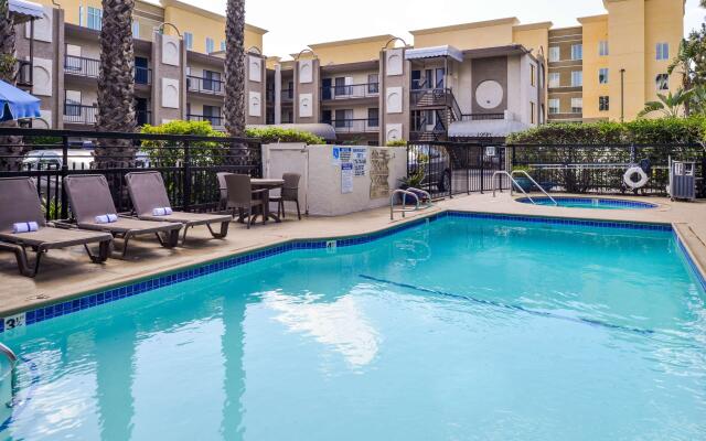 Best Western Courtesy Inn Hotel - Anaheim Resort at the Park