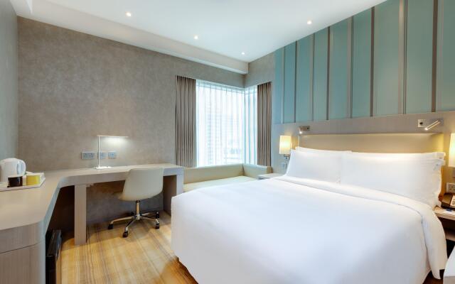 Holiday Inn Express Hong Kong Mongkok, an IHG Hotel