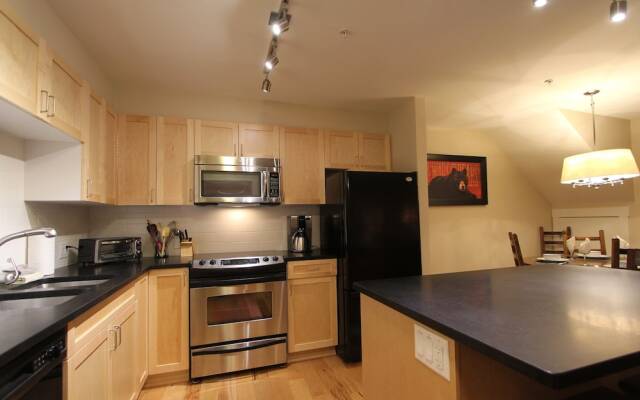 Villas Snowberry by Whistler Retreats