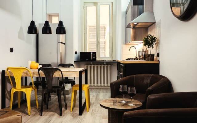 Large Flat/industrial Style/close to Termini