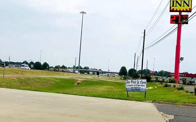 Country Host Inn Texarkana