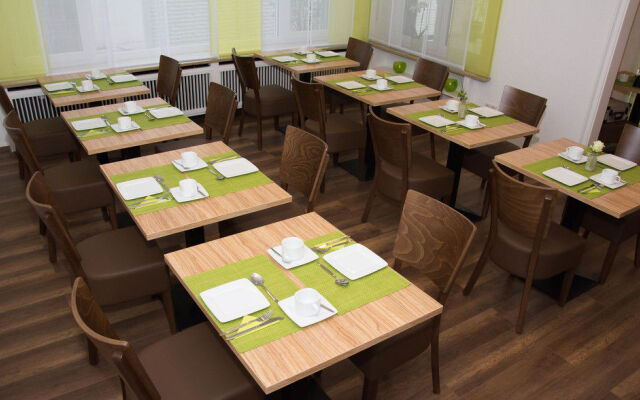 Bed and Breakfast Outlet Hotel