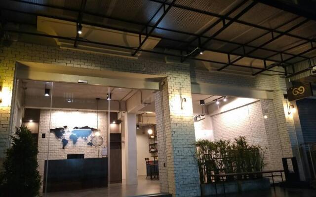 Natee Hostel