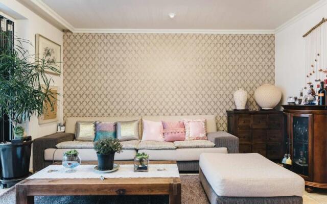 Garosugil Homestay Female only