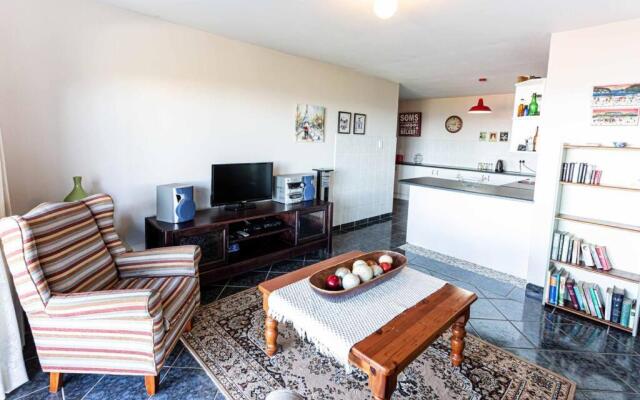 2 Bedroom Holiday Flat in Dana Bay