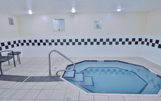 Comfort Inn & Suites