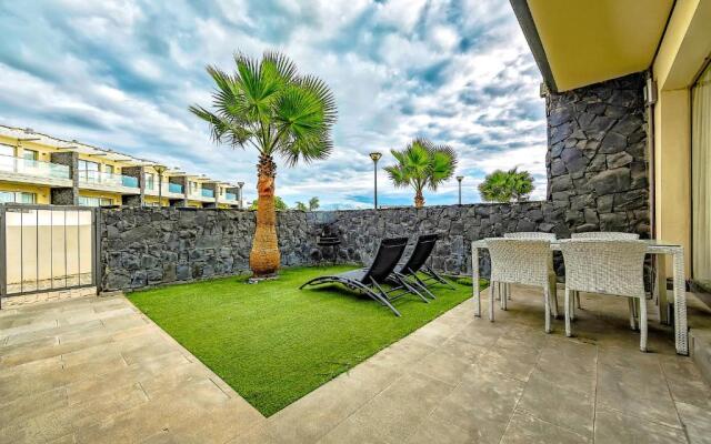Townhouse 2 bedrooms on the first line
