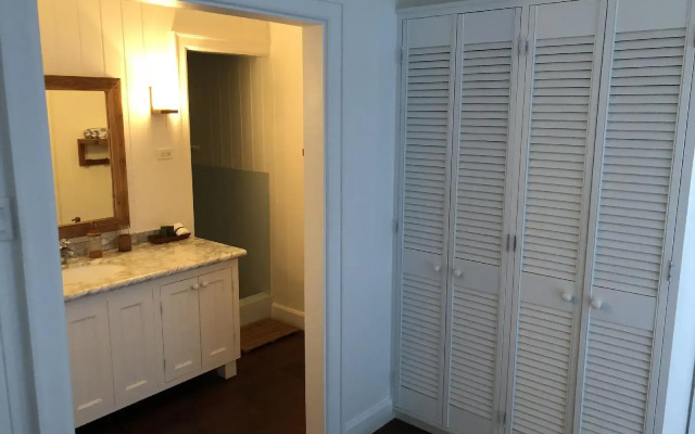 Atlantis Historic Inn