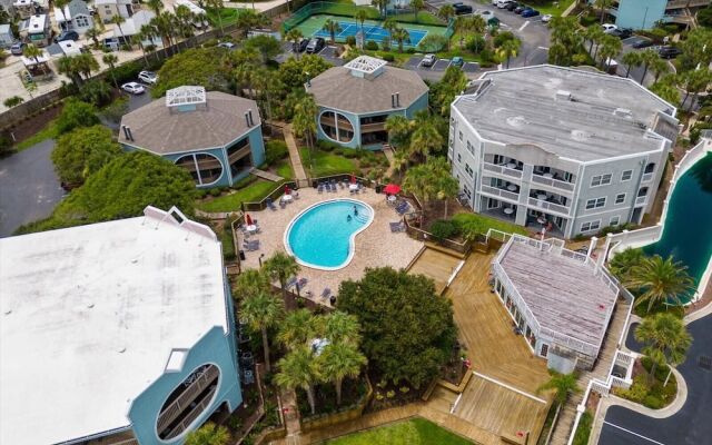 Seas the Day Ocean Views!