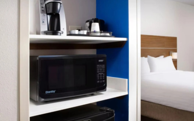 Holiday Inn Express & Suites New Braunfels by IHG