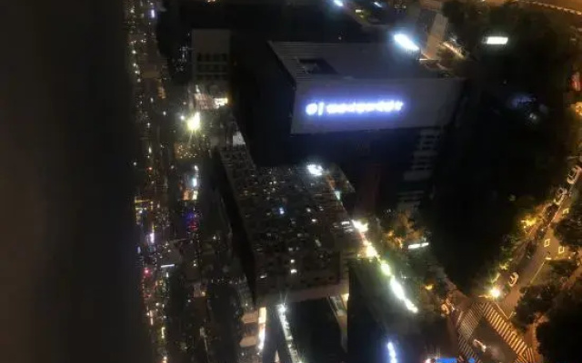 TOP Shangju E-sports Homestay (Cixi Yintai)